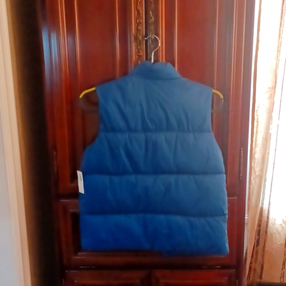 Winter sleeveless jacket never worn